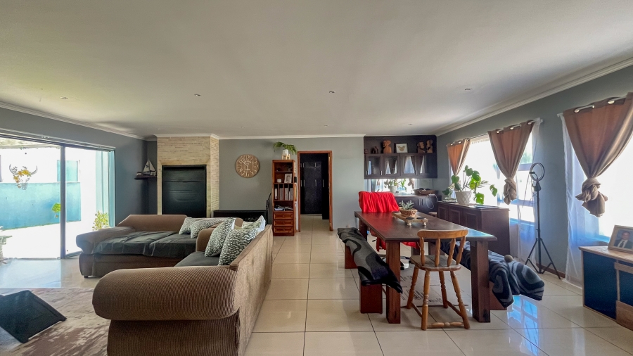 To Let 3 Bedroom Property for Rent in Country Club Western Cape